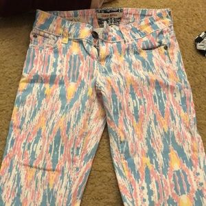 Muiti colored jeans
